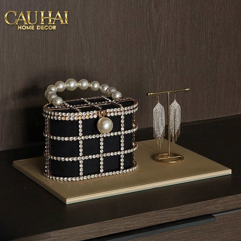 Haute Folie - Opulence Perlée Noire Première Box-CẬU HAI HOME DECOR