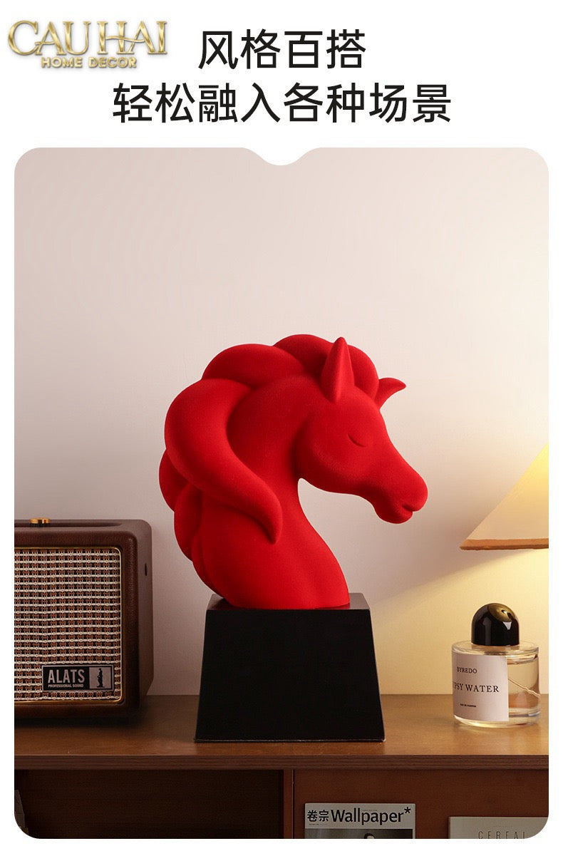 FÊTES VELOUR COUTURE - TƯỢNG NGỰA TÊTE DE CHEVAL ROUGE VELOUR ARMOUR - CẬU HAI HOME DECOR