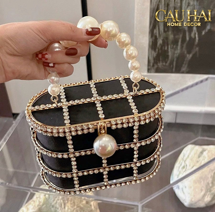 Haute Folie - Opulence Perlée Noire Première Box-CẬU HAI HOME DECOR