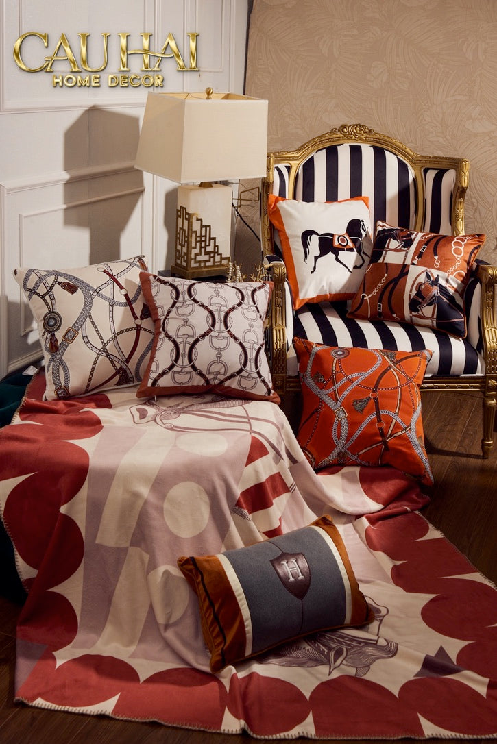Maison Couture - Chăn Sofa Rouge l Velour  Équestre Médaillon  Velvet Blanket 150