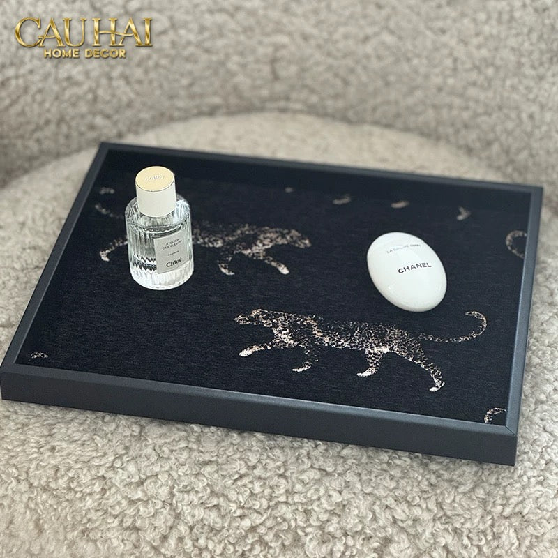 KHAY GỖ TWEED LUX LEATHER NOCTURNAL PANTHER 30X40 - CẬU HAI HOME DECOR