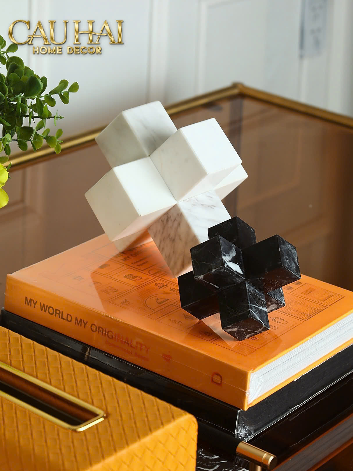 HOME COUTURE - SET TƯỢNG MARBLE CROSS REFLECTION - SS25-CẬU HAI HOME DECOR