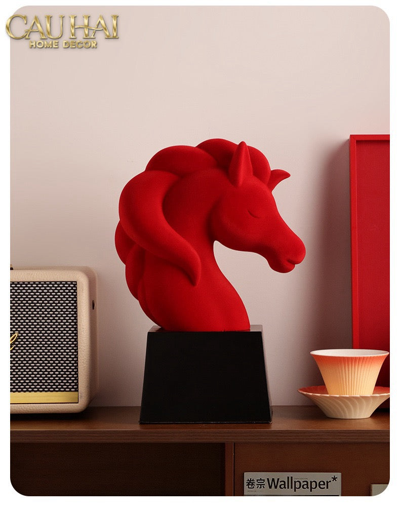 FÊTES VELOUR COUTURE - TƯỢNG NGỰA TÊTE DE CHEVAL ROUGE VELOUR ARMOUR - CẬU HAI HOME DECOR