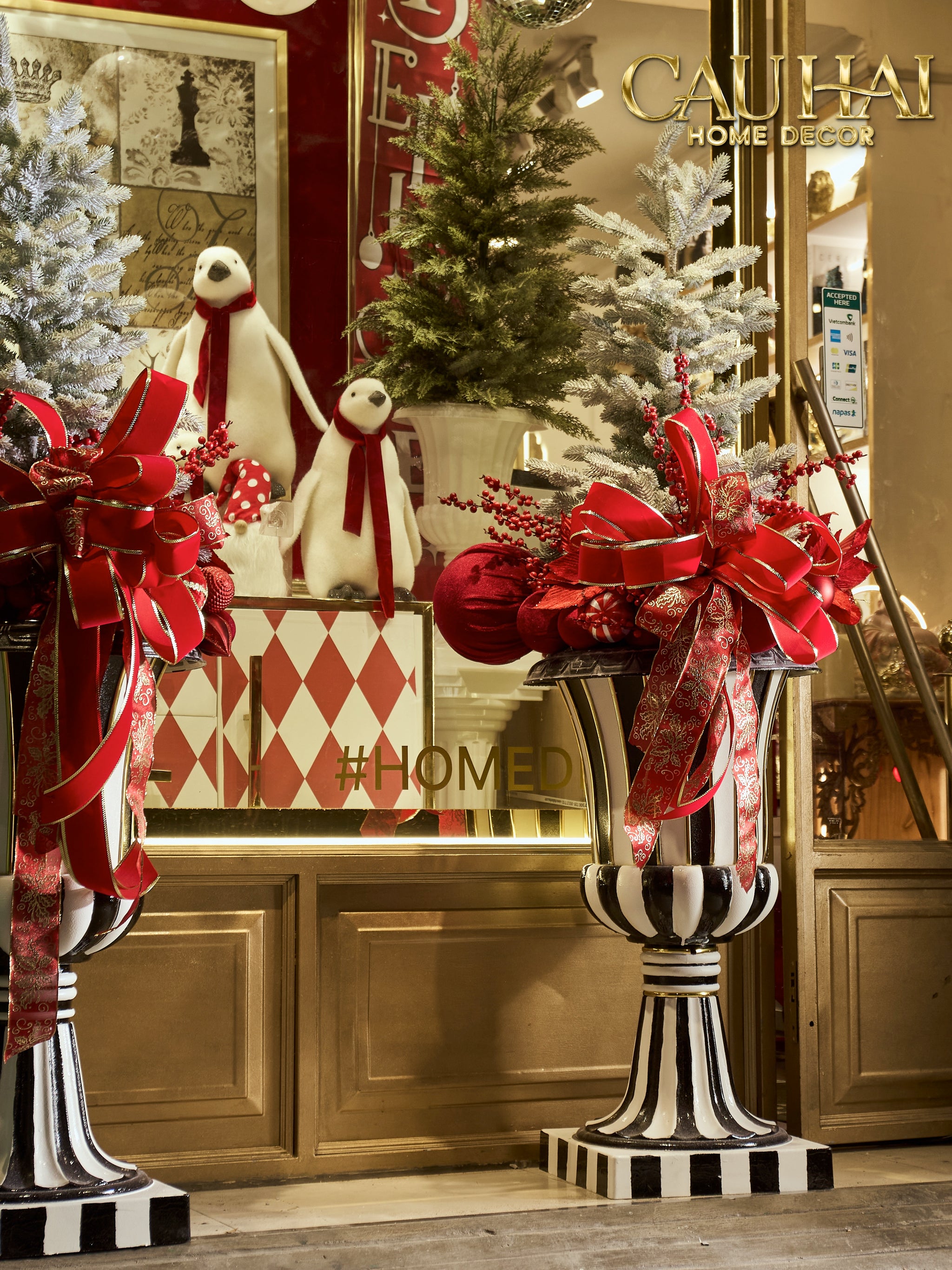 FÊTES COUTURE - CẶP CHẬU THÔNG LES JARDINIÈRES HARLEQUIN ROUGE 170 - CẬU HAI HOME DECOR