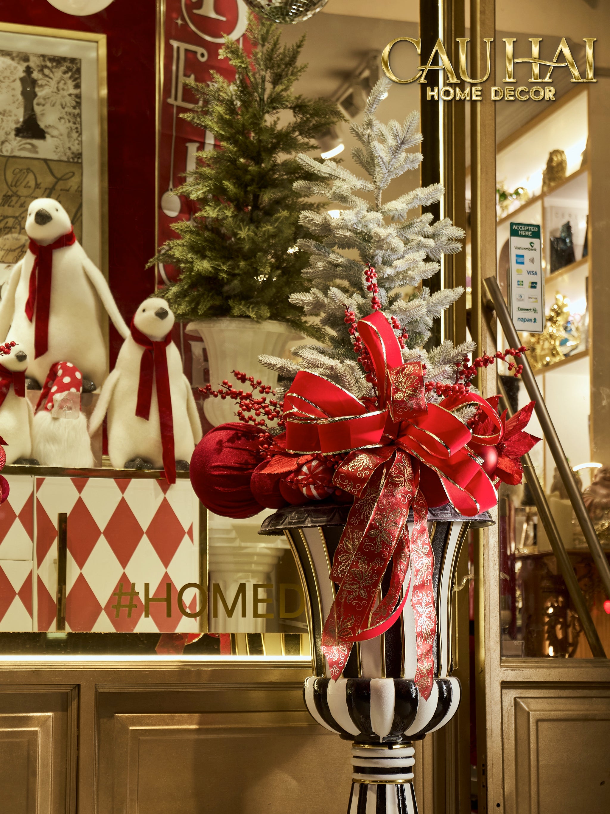 FÊTES COUTURE - CẶP CHẬU THÔNG LES JARDINIÈRES HARLEQUIN ROUGE 170 - CẬU HAI HOME DECOR