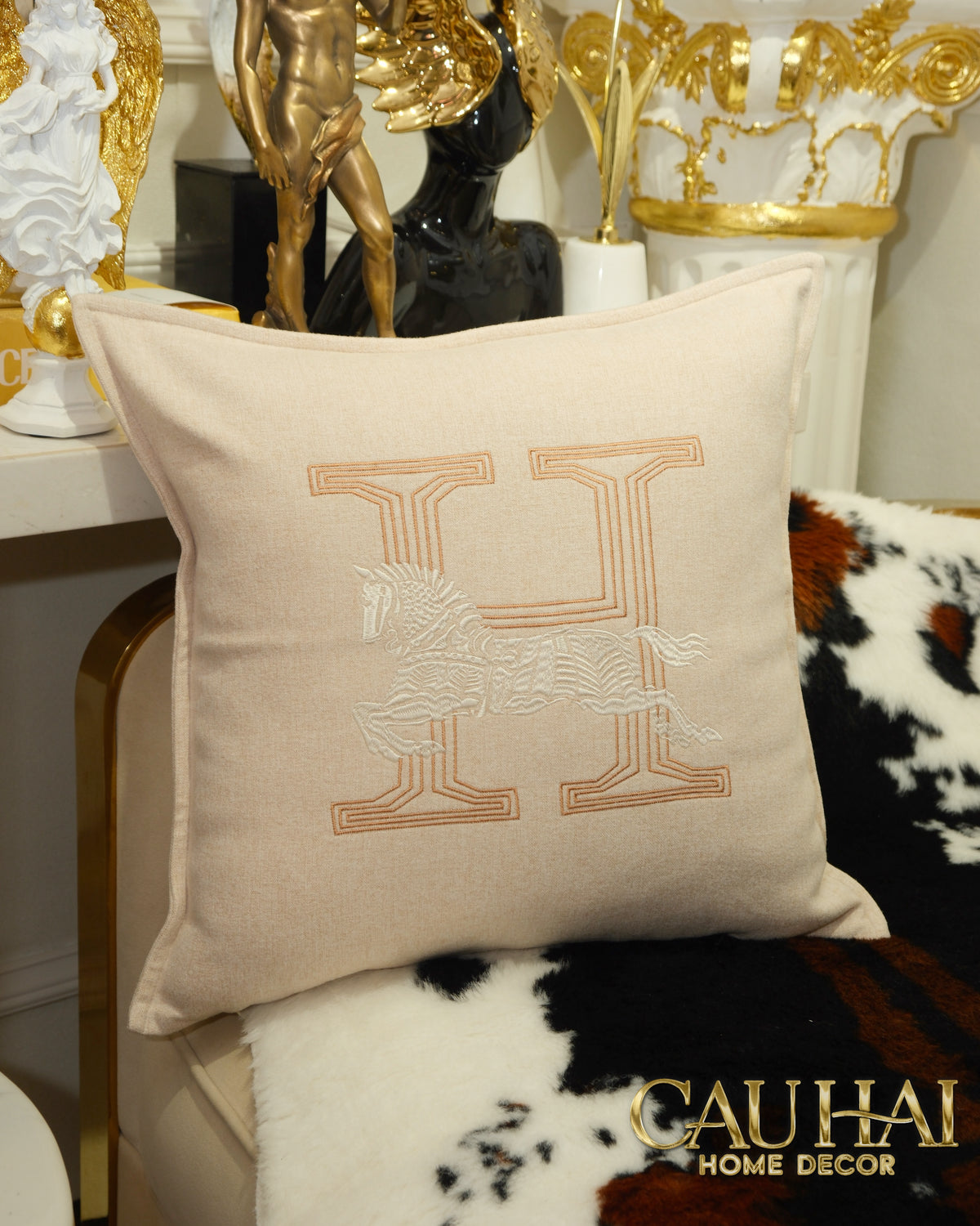 Vỏ Gối Linen Thêu Cheval Équestre Ivory 45x45-VỎ GỐI SOFA-CẬU HAI HOME DECOR-CẬU HAI HOME DECOR