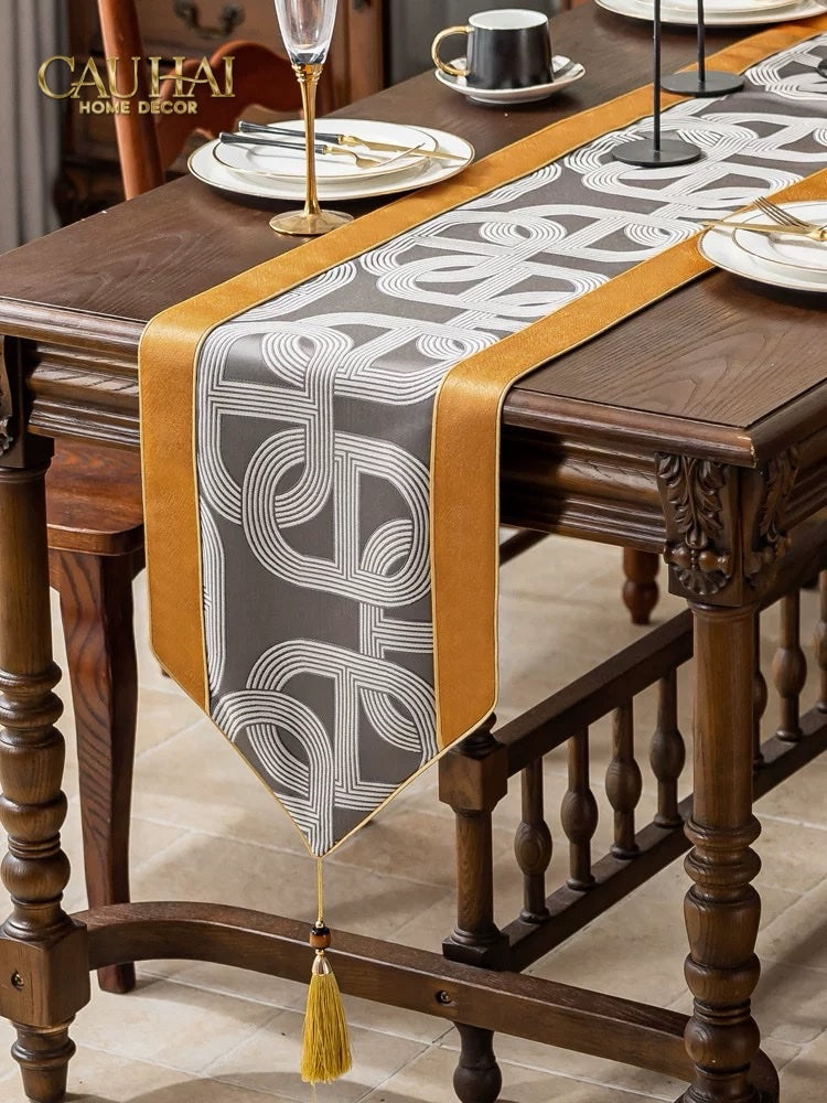 KHĂN TRẢI BÀN SATIN CHAÎNE GRIS MARIGOLD EDGE TABLE RUNNER 30x260 - CẬU HAI HOME DECOR