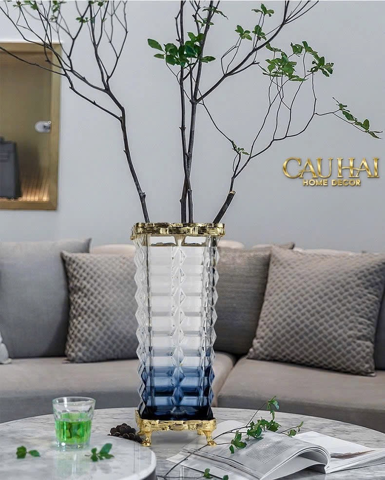 HOME COUTURE - BÌNH HOA PHA LÊ CRYSTAL AZURE OBELISK H32 - CẬU HAI HOME DECOR