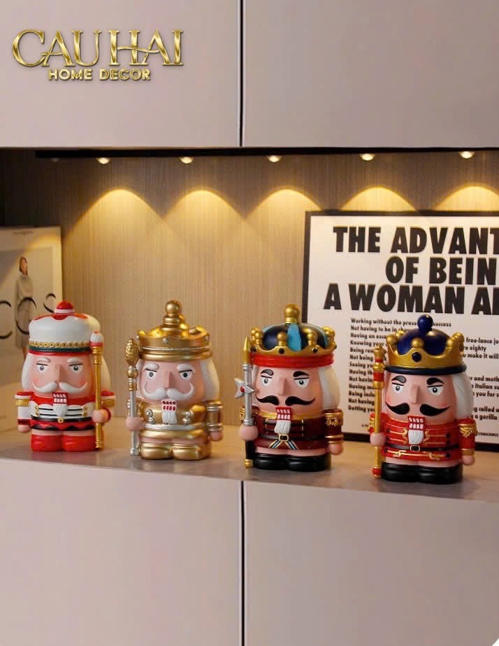 Fêtes Couture - Tượng Petit Nut-Banker Blanc / Noir / Rouge / D'Or-CẬU HAI HOME DECOR