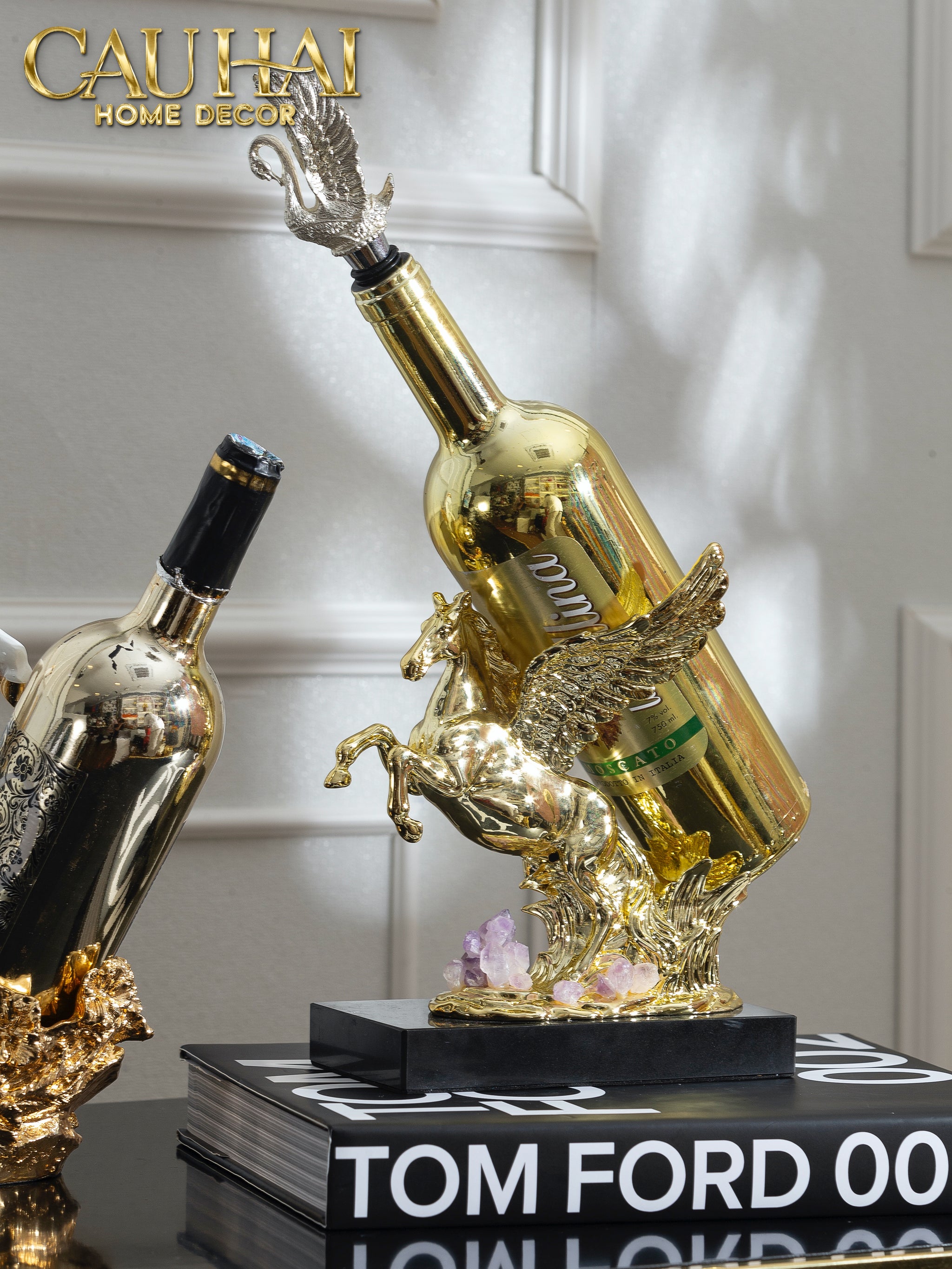 HOME COUTURE - TƯỢNG NGỰA ĐẾ ĐỠ CHAI VANG - ELITE PEGASUS WINE STAND UP-CẬU HAI HOME DECOR