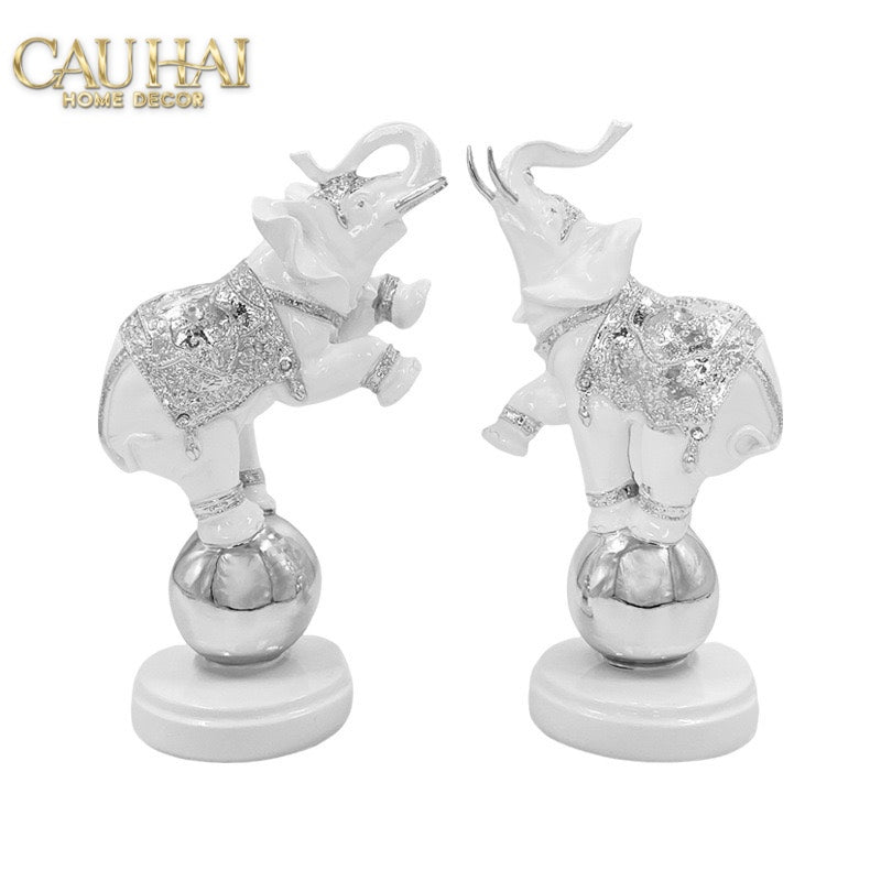 Set 2 Tượng Composite Voi Cirque Royal D'Or 12x17x33-Tượng Decor-CẬU HAI HOME DECOR-CẬU HAI HOME DECOR