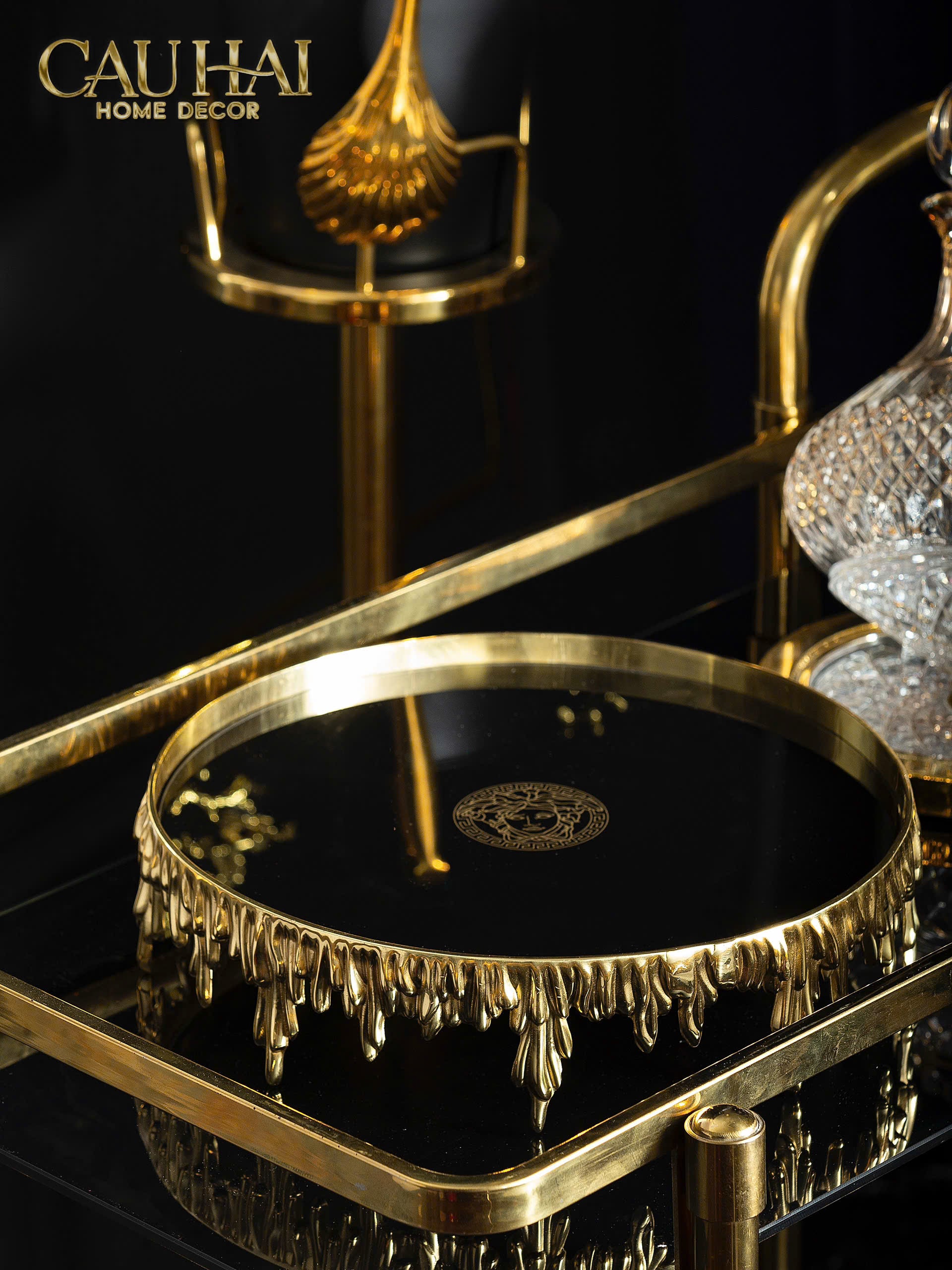 HOME COUTURE - MELTED GOLD TRAY - KHAY GƯƠNG ĐEN MEDUSA SS25-CẬU HAI HOME DECOR