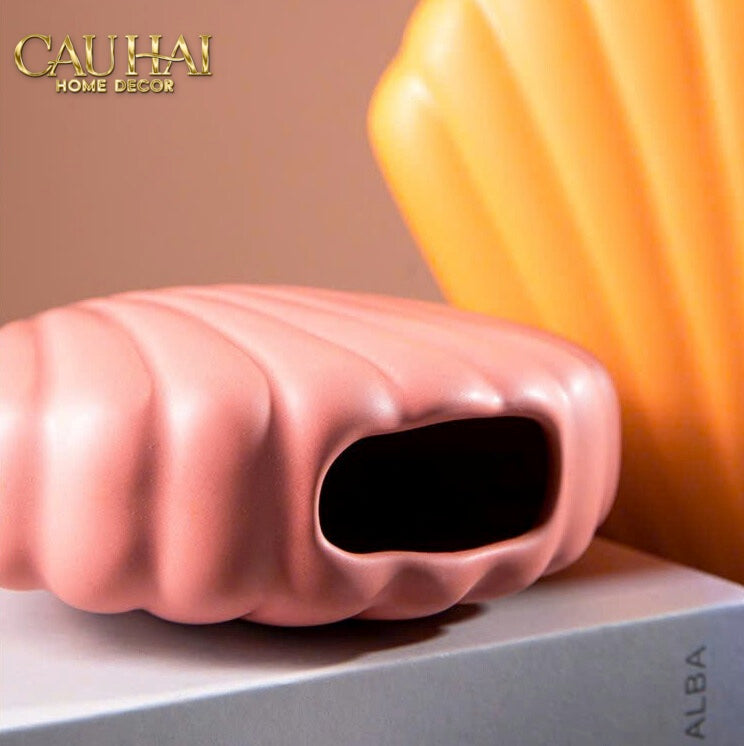 BÌNH HOA VỎ SÒ SIENNA COASTAL SHELL VASE H25 - CẬU HAI HOME DECOR