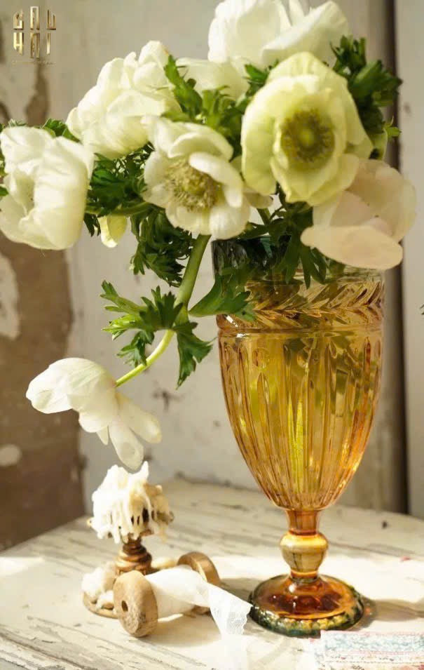 BÌNH HOA CRYSTAL AMBER VERDANT GOBLET - CẬU HAI HOME DECOR