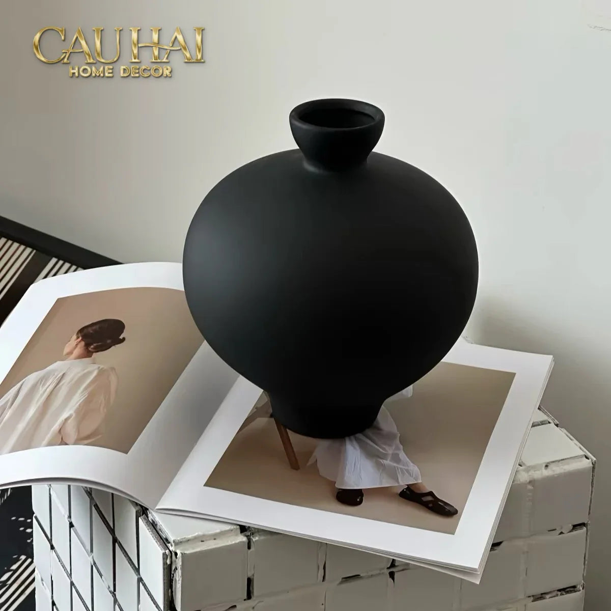 Bình Hoa Gốm Tròn Đen Noire Pearl Pottery Vase 23.5x17-BÌNH HOA-CẬU HAI HOME DECOR-CẬU HAI HOME DECOR