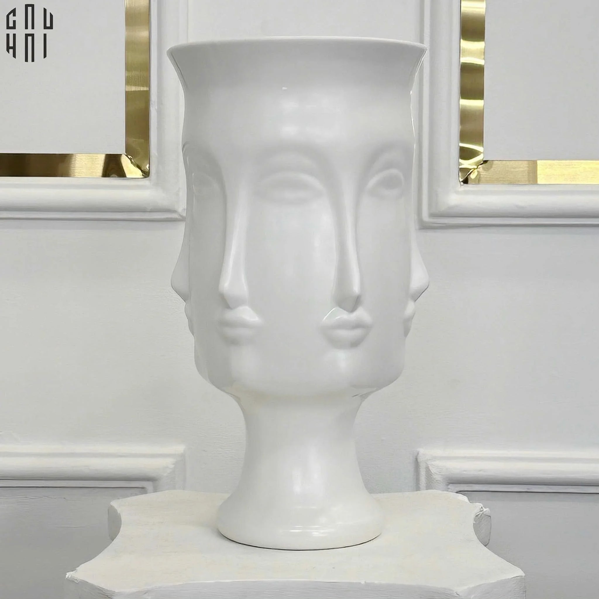 BÌNH HOA MUSE - ADLER SS25-CẬU HAI HOME DECOR