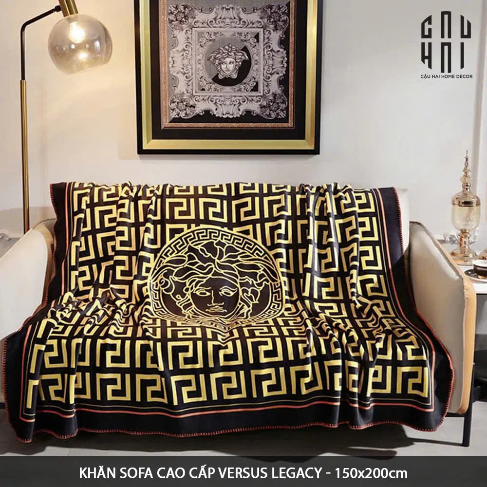 CHĂN SOFA NHUNG CAO CẤP GIANNI VERS. MEDUSA GREEK KEY VELVET BLANKET 150X200CM - CẬU HAI HOME DECOR