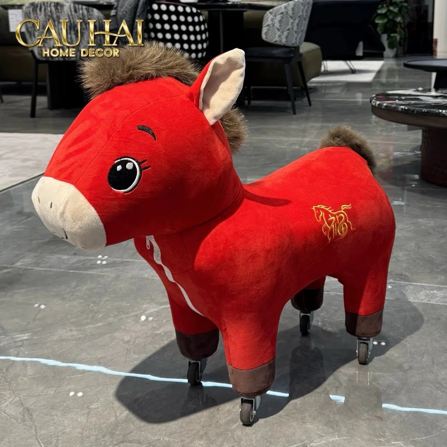 Cheval Enfant Couture – Ngựa Cưỡi Đồ Chơi Nhồi Bông Bọc Nhung Cao Cấp 58x68-CẬU HAI HOME DECOR