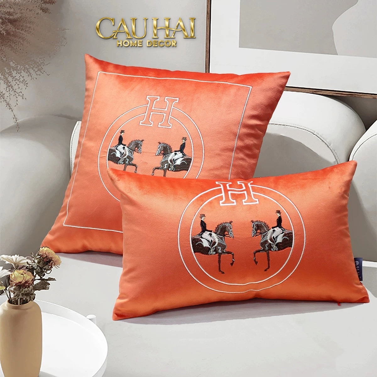 VỎ GỐI NHUNG TERRA VELOUR EQUESTRIAN HORSEMAN 45 - CẬU HAI HOME DECOR