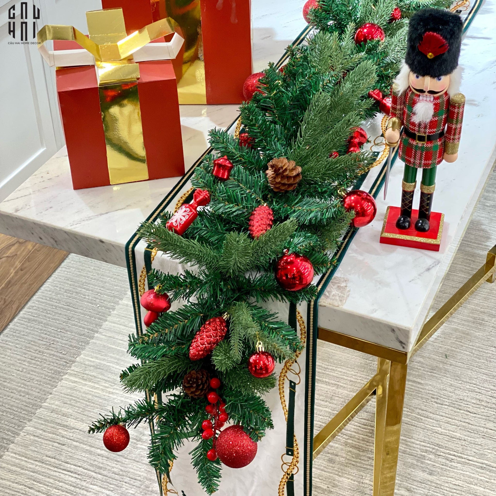 DÂY THÔNG GIÁNG SINH - CHRISTMAS PINE BRANCH 2M7 - RED - CẬU HAI HOME DECOR