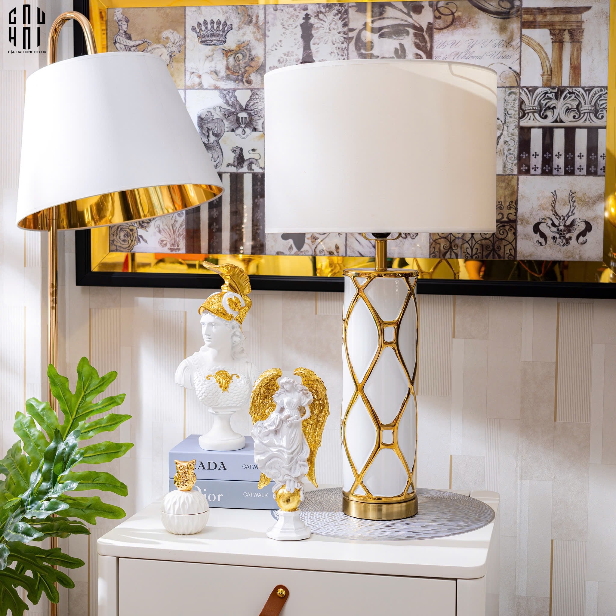 ĐÈN BÀN IRIS WHITE - IRIS WHITE SIDE TABLE LAMP - CẬU HAI HOME DECOR