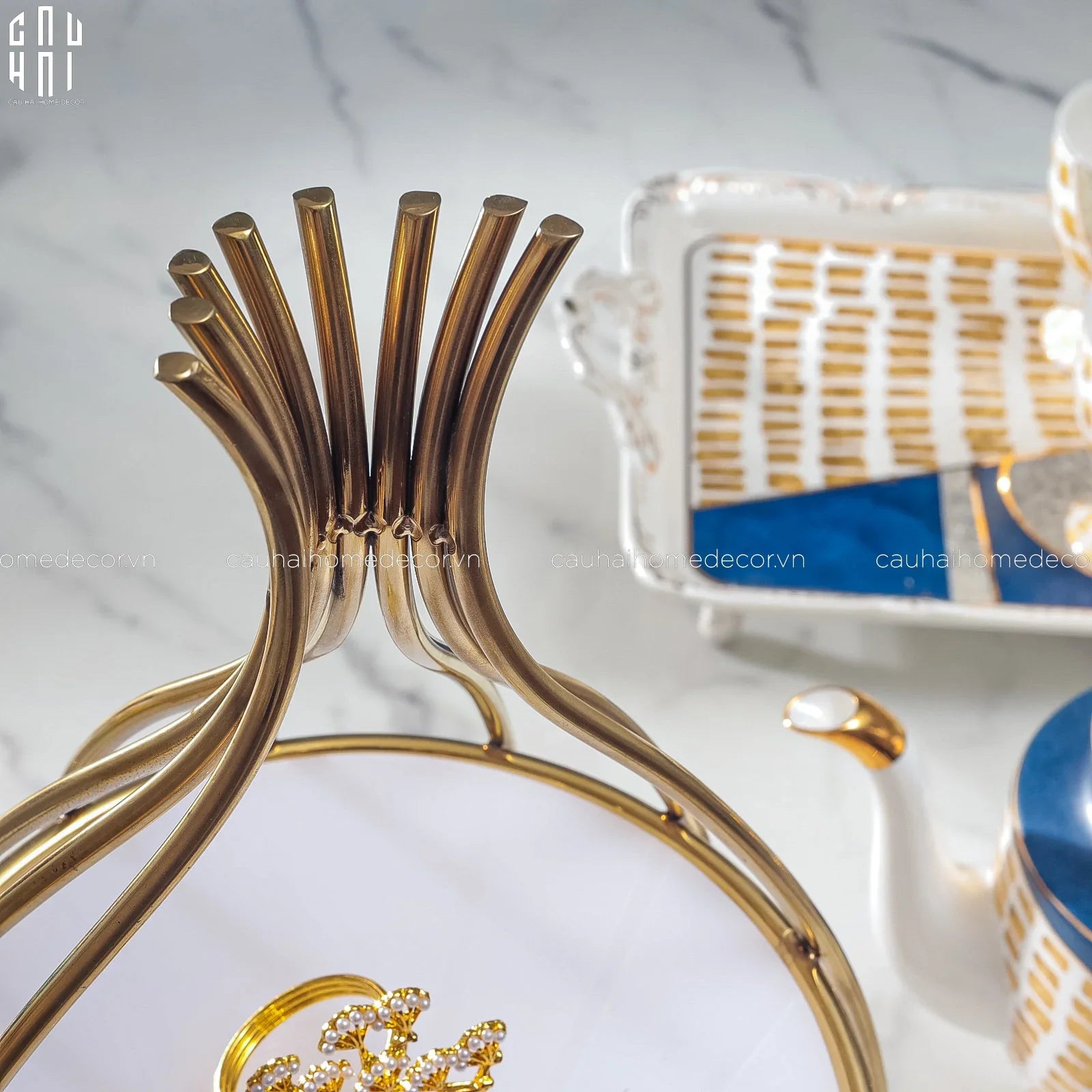 ĐĨA BÁNH 3 TẦNG GOLDEN CAGE ÉTAGÈRE - CẬU HAI HOME DECOR