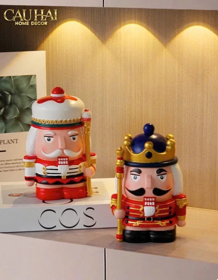 Fêtes Couture - Tượng Petit Nut-Banker Blanc / Noir / Rouge / D'Or-CẬU HAI HOME DECOR