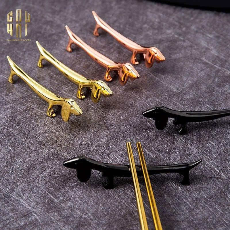 GÁC ĐŨA - CHOPSTICK REST DOG - CẬU HAI HOME DECOR