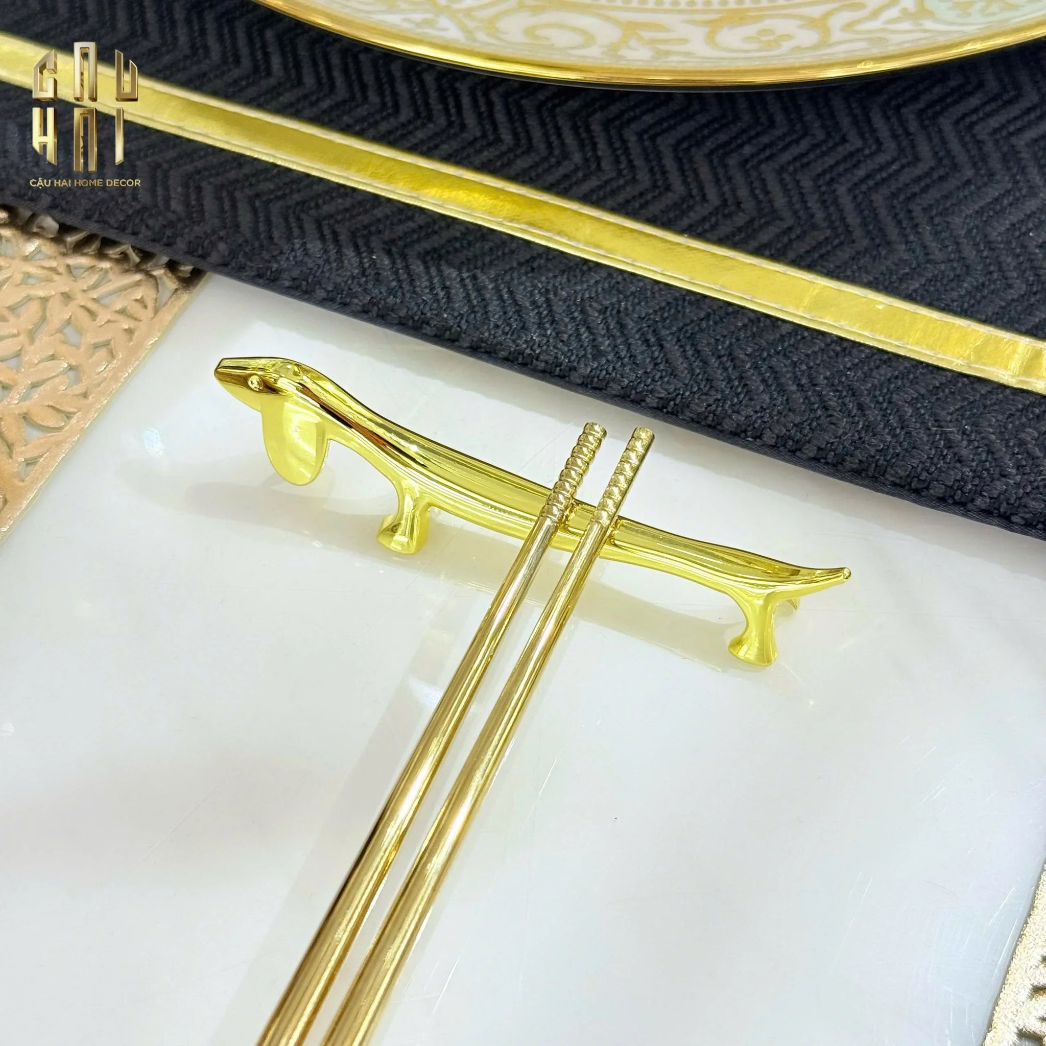 GÁC ĐŨA - CHOPSTICK REST DOG - CẬU HAI HOME DECOR