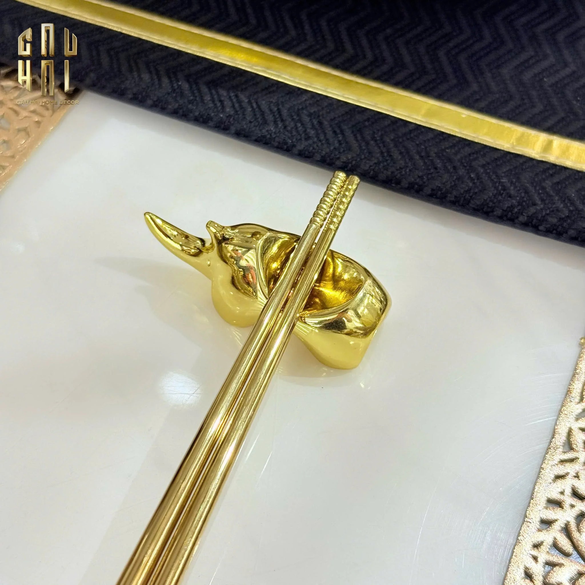 GÁC ĐŨA - CHOPSTICK REST RHINO - CẬU HAI HOME DECOR