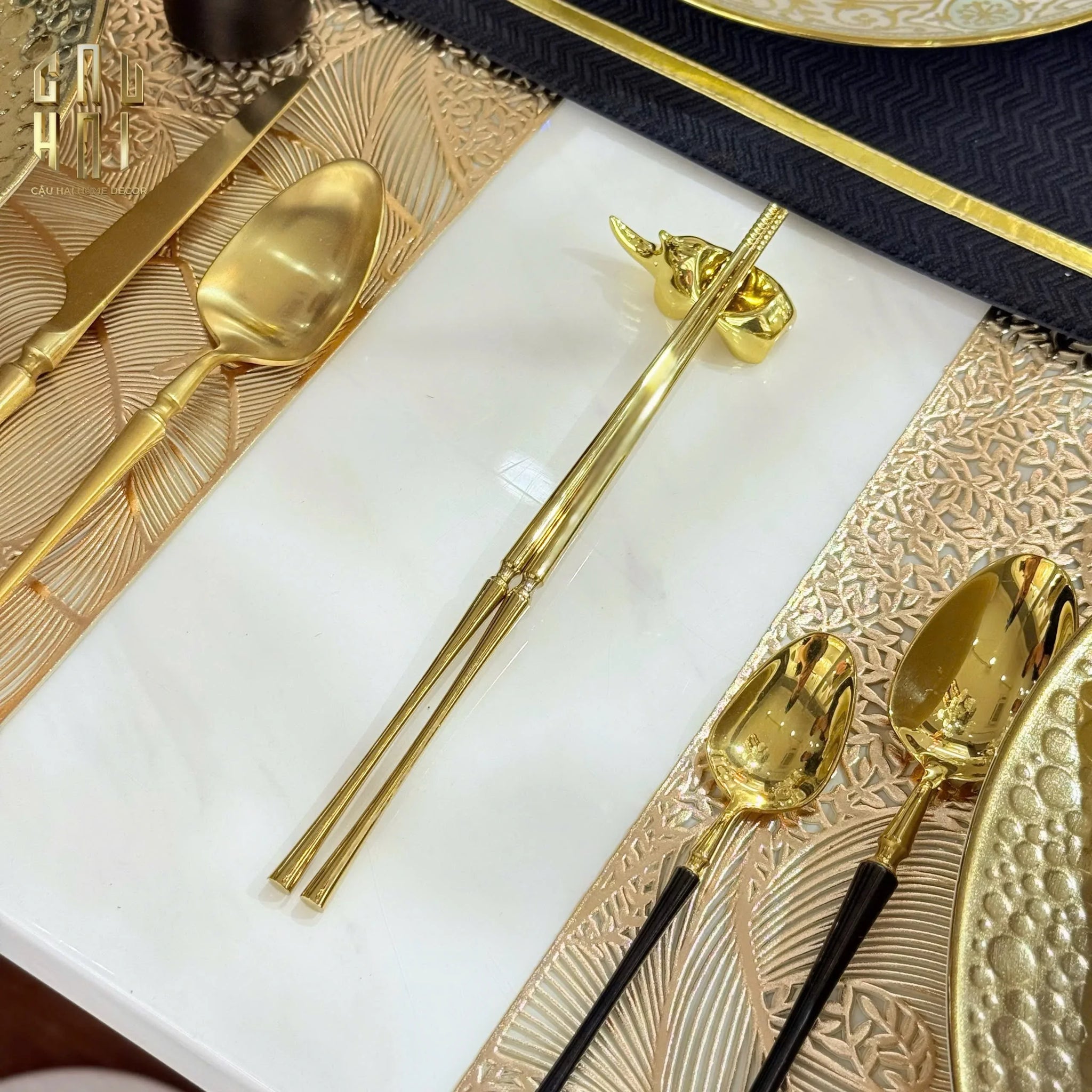 GÁC ĐŨA - CHOPSTICK REST RHINO - CẬU HAI HOME DECOR