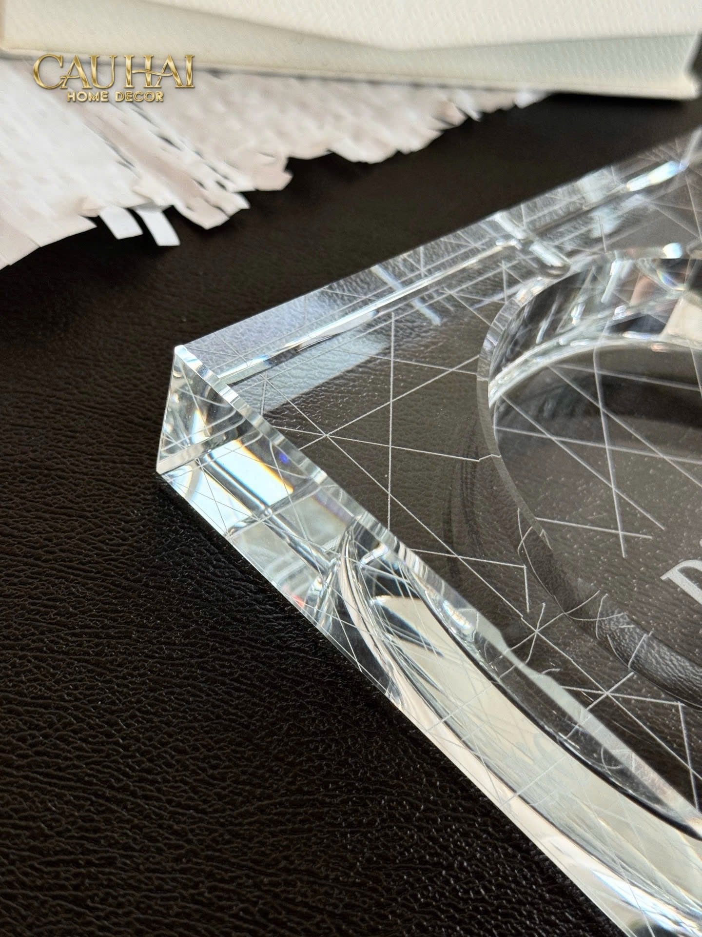 HOME COUTURE - GẠT TÀN CRYSTAL D.O ASHTRAY FULL BOX SIZE 15 - CẬU HAI HOME DECOR