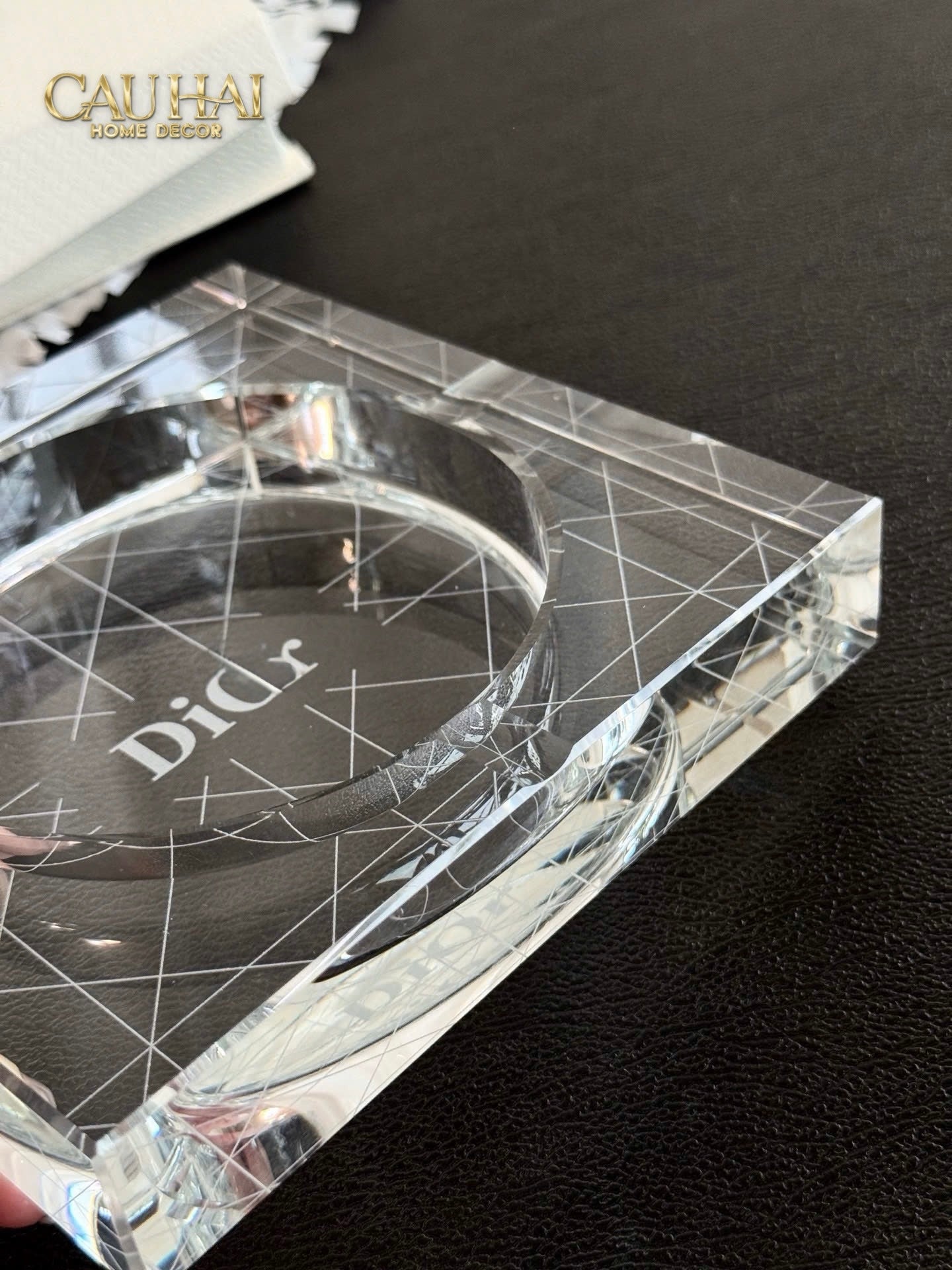 HOME COUTURE - GẠT TÀN CRYSTAL D.O ASHTRAY FULL BOX SIZE 15 - CẬU HAI HOME DECOR