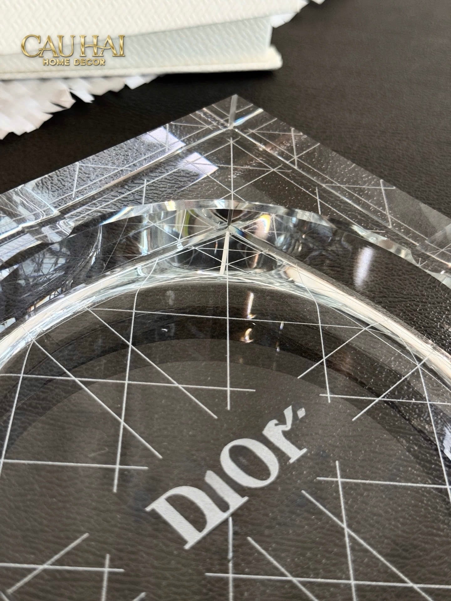 HOME COUTURE - GẠT TÀN CRYSTAL D.O ASHTRAY FULL BOX SIZE 15 - CẬU HAI HOME DECOR