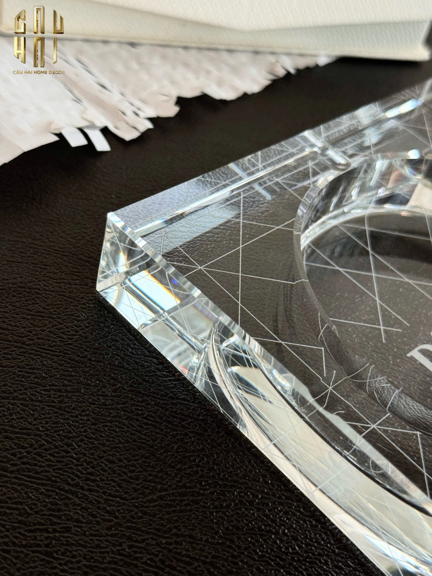 HOME COUTURE - GẠT TÀN CRYSTAL D.O ASHTRAY FULL BOX SIZE 15 - CẬU HAI HOME DECOR