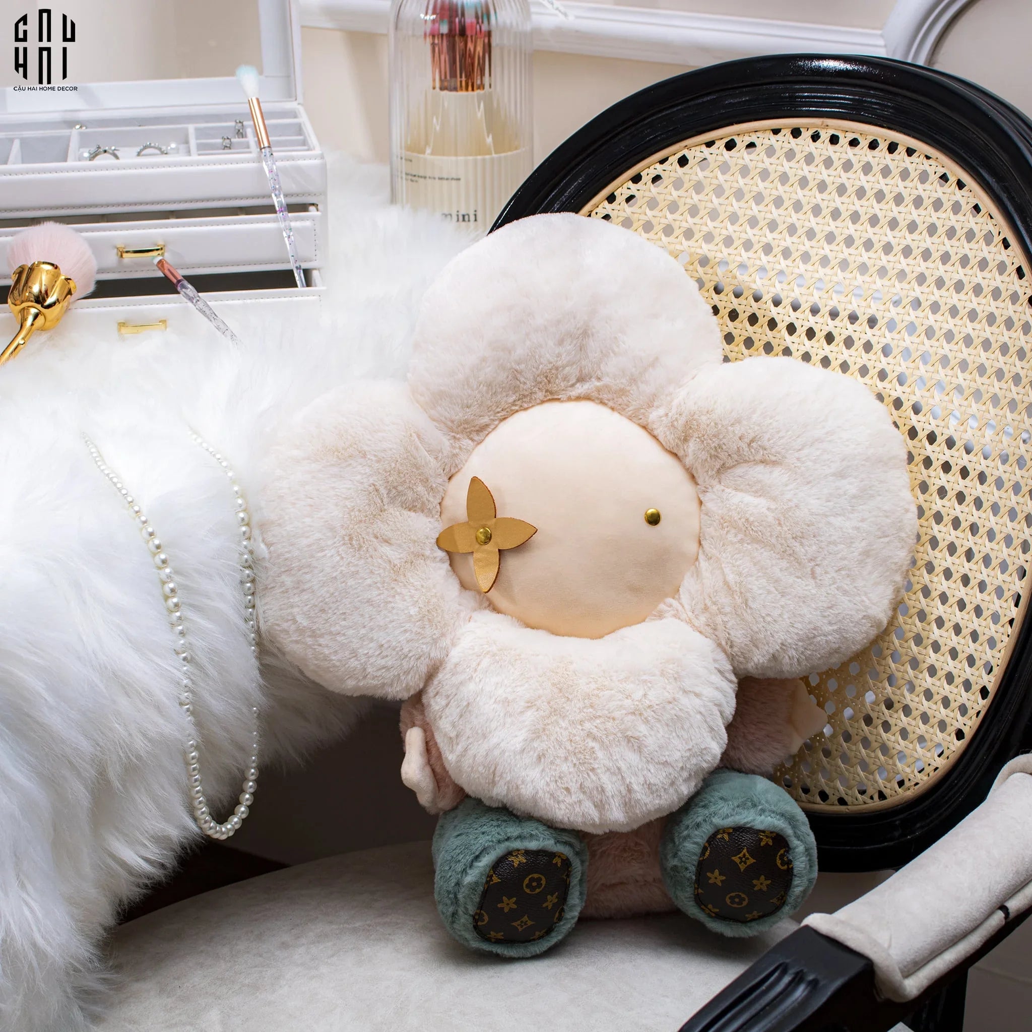 Gấu Bông Vivienne Pinky Original Size 37 Ss25-CẬU HAI HOME DECOR