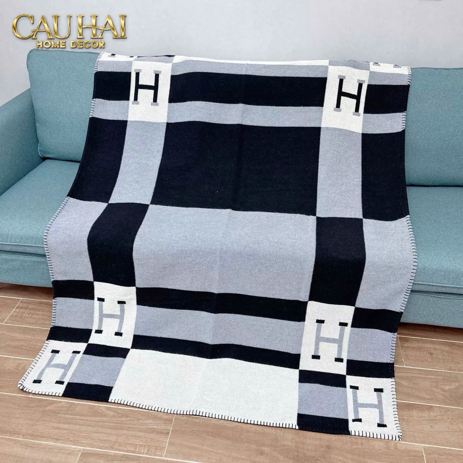 CHĂN SOFA BLACK-W HELIOS VELVET BLANKET - CẬU HAI HOME DECOR