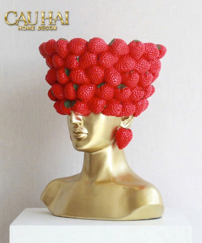 HAUTE FOLIE - TƯỢNG NÀNG DÂU FOLIE STRAWBERRY MADEMOISELLE H31-CẬU HAI HOME DECOR