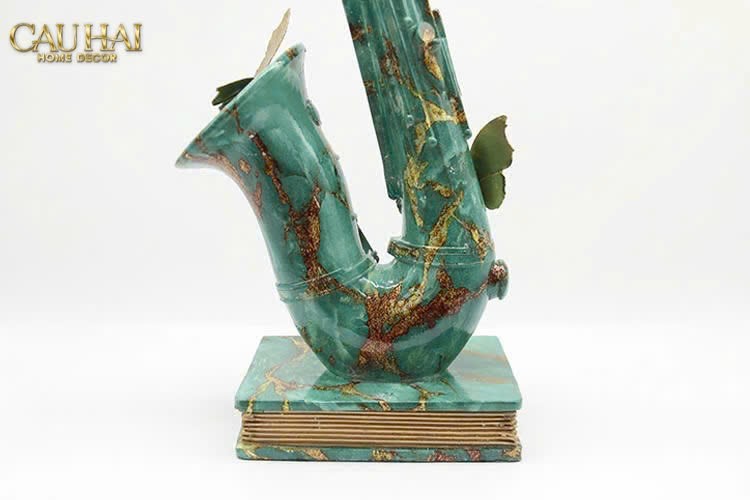 HOME COUTURE - TƯỢNG KÈN SAXO VERDIGRIS WINGS SERENADE H43-CẬU HAI HOME DECOR