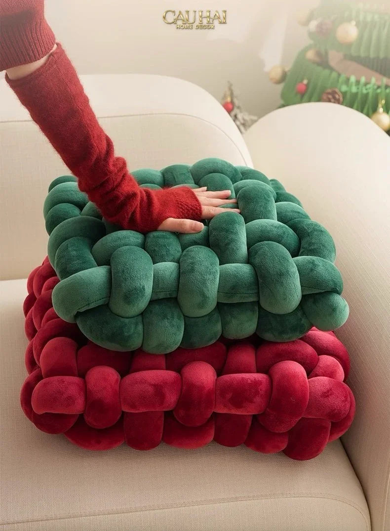 Gối Đan Sweet Burgundy Biscuits-CẬU HAI HOME DECOR