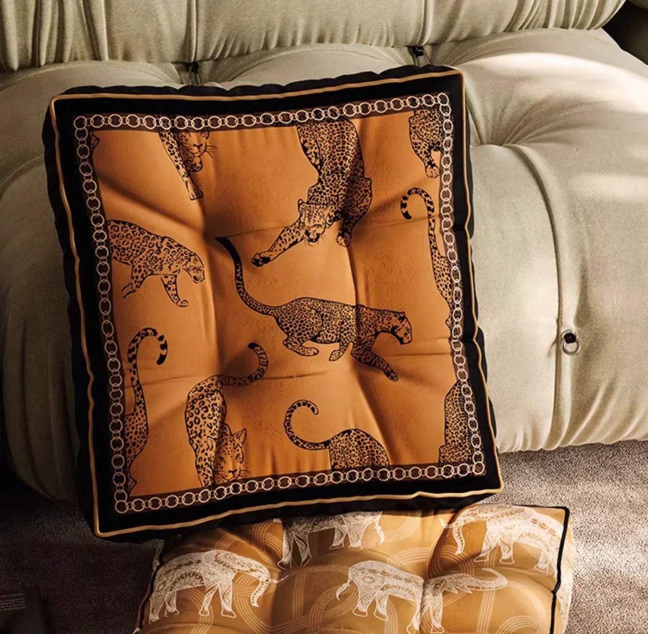 Gối Đệm Ngồi Vuông Panthera Terracotta Seat 45x45x8-CẬU HAI HOME DECOR