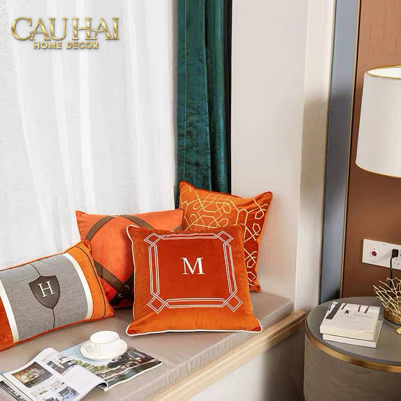 Gối Nhung Terra Heritage H Crest 30X50-CẬU HAI HOME DECOR