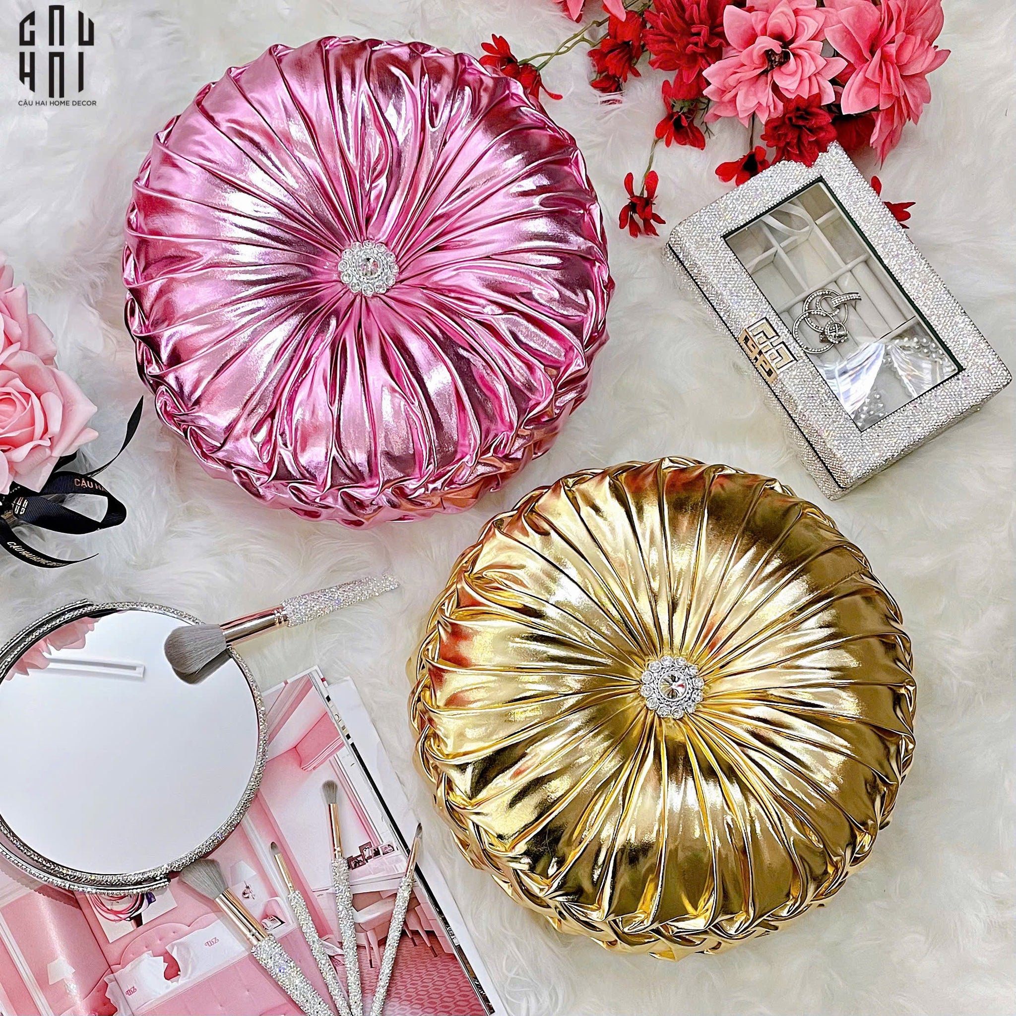 GỐI STUNNING KELLY - SILVER-CẬU HAI HOME DECOR