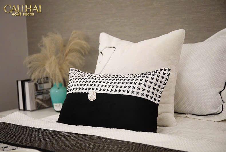 Gối Velvet Tweed Camélia Mystique 30X50-CẬU HAI HOME DECOR