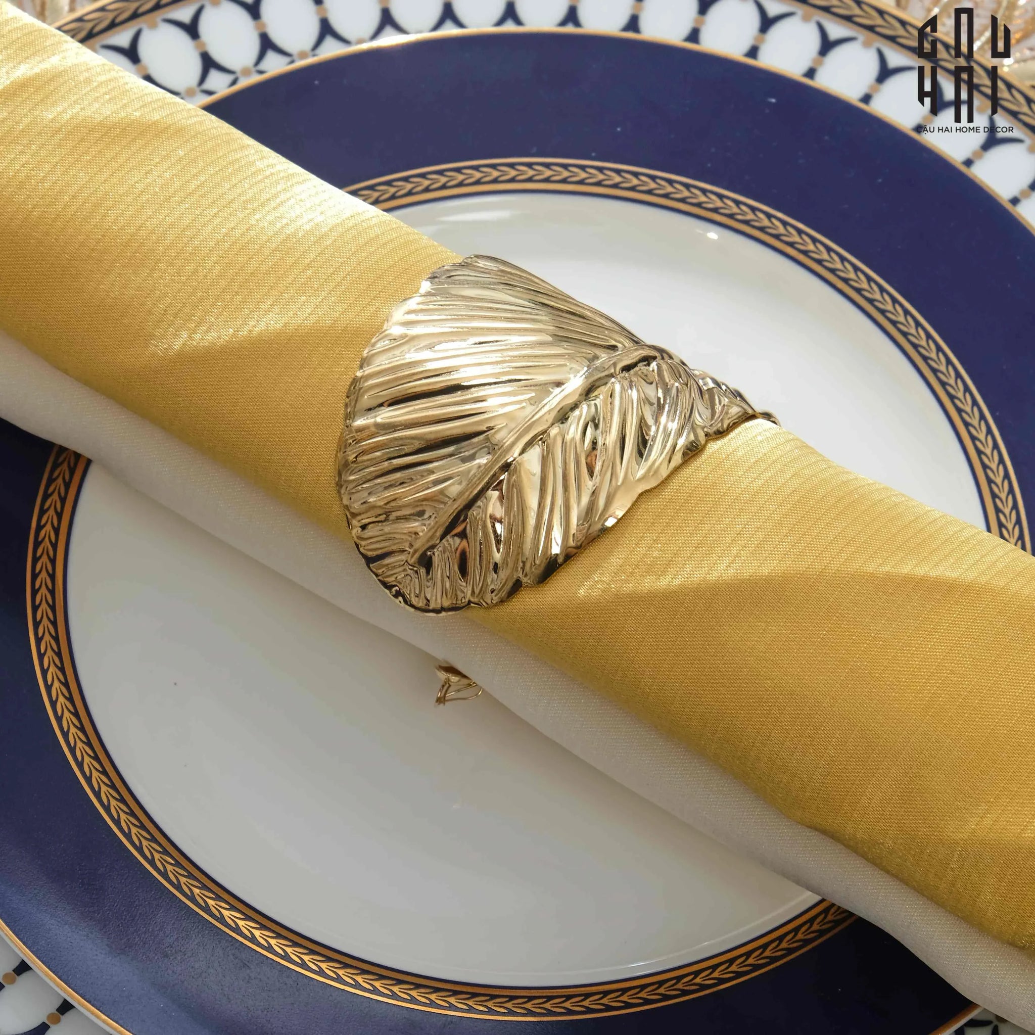 GOLDEN FEATHER NAPKIN RING - CẬU HAI HOME DECOR