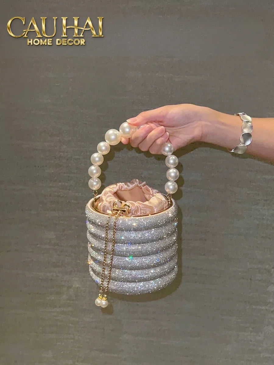 Haute Folie - Clutch Kim Cương Cylinder - Perle Noire Diamond Pavé Haute Décor Object-TÚI XÁCH & VÍ TRANG TRÍ-Đối tác tại Trung Quốc theo từng đơn đặt hàng-CẬU HAI HOME DECOR