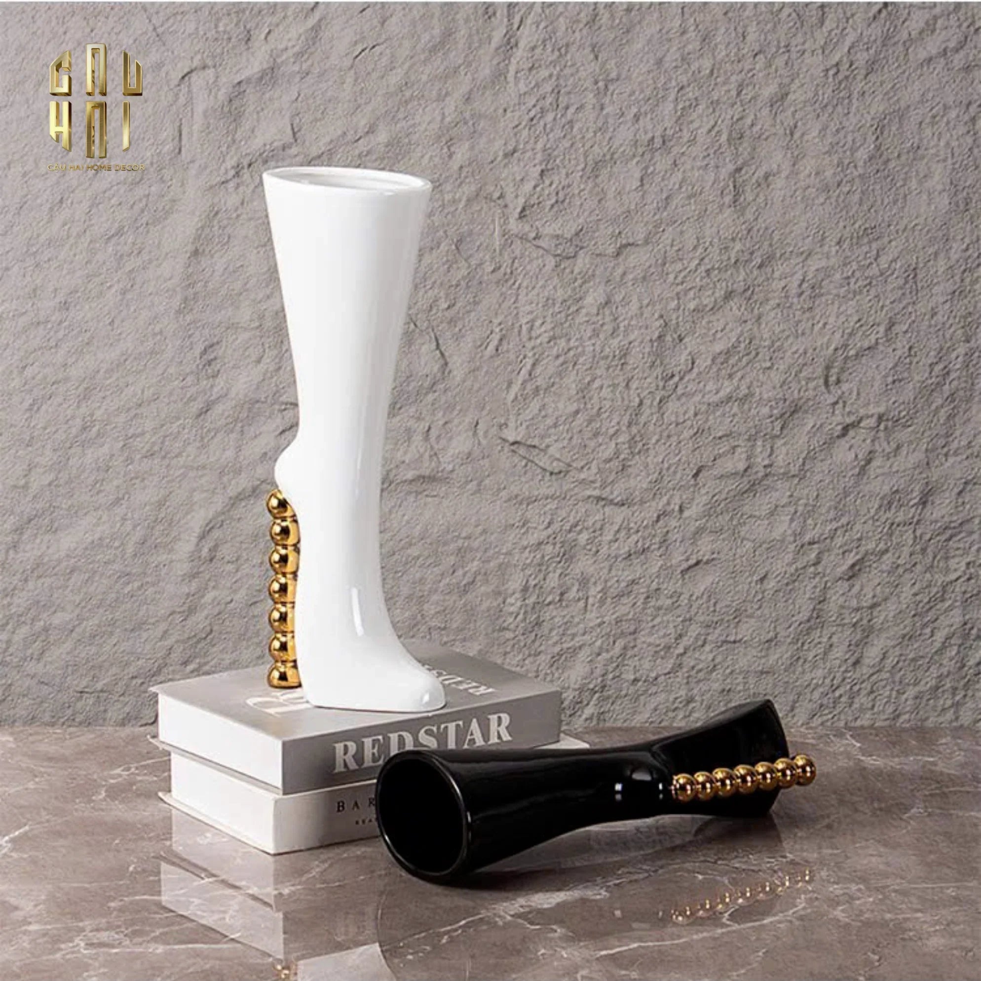 HOME COUTURE - BÌNH HOA CATWALK HIGH HEEL PEARL WHITE VASE H38 - CẬU HAI HOME DECOR