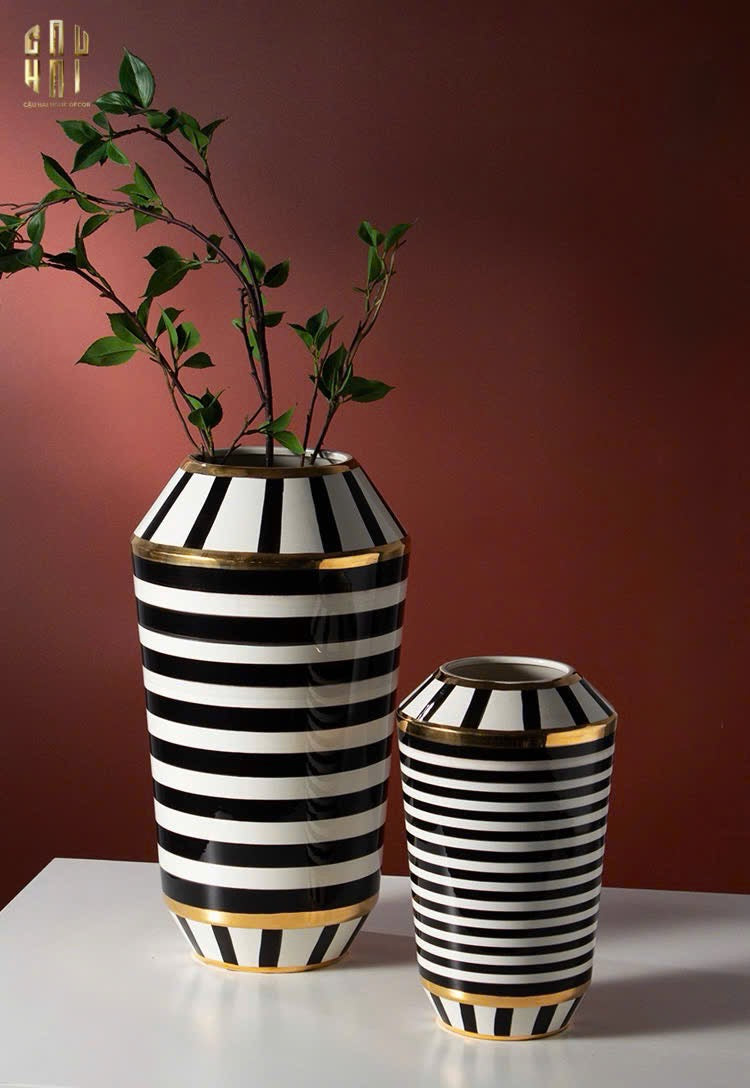 HOME COUTURE - BÌNH HOA ELITE METROPOLIS SOHO STRIPE ART H26/H40 - CẬU HAI HOME DECOR