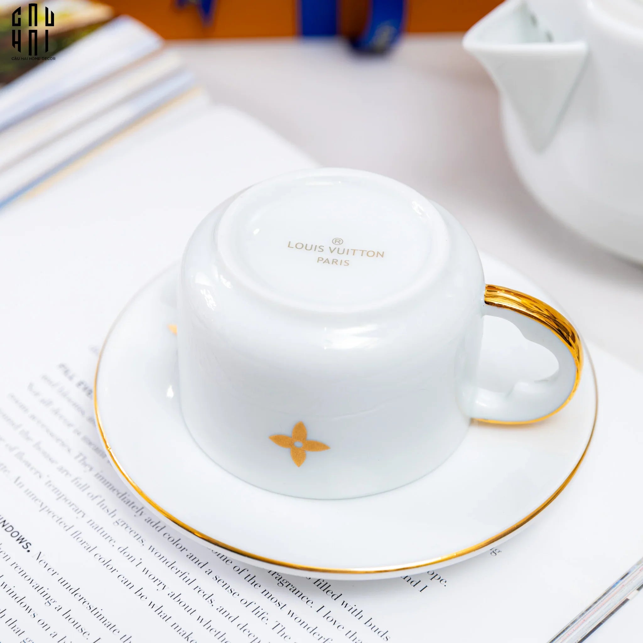 HOME COUTURE - SET BÌNH TRÀ LOUIS.V 2 TÁCH BASIC WHITE - FULL BOX SS25 - CẬU HAI HOME DECOR