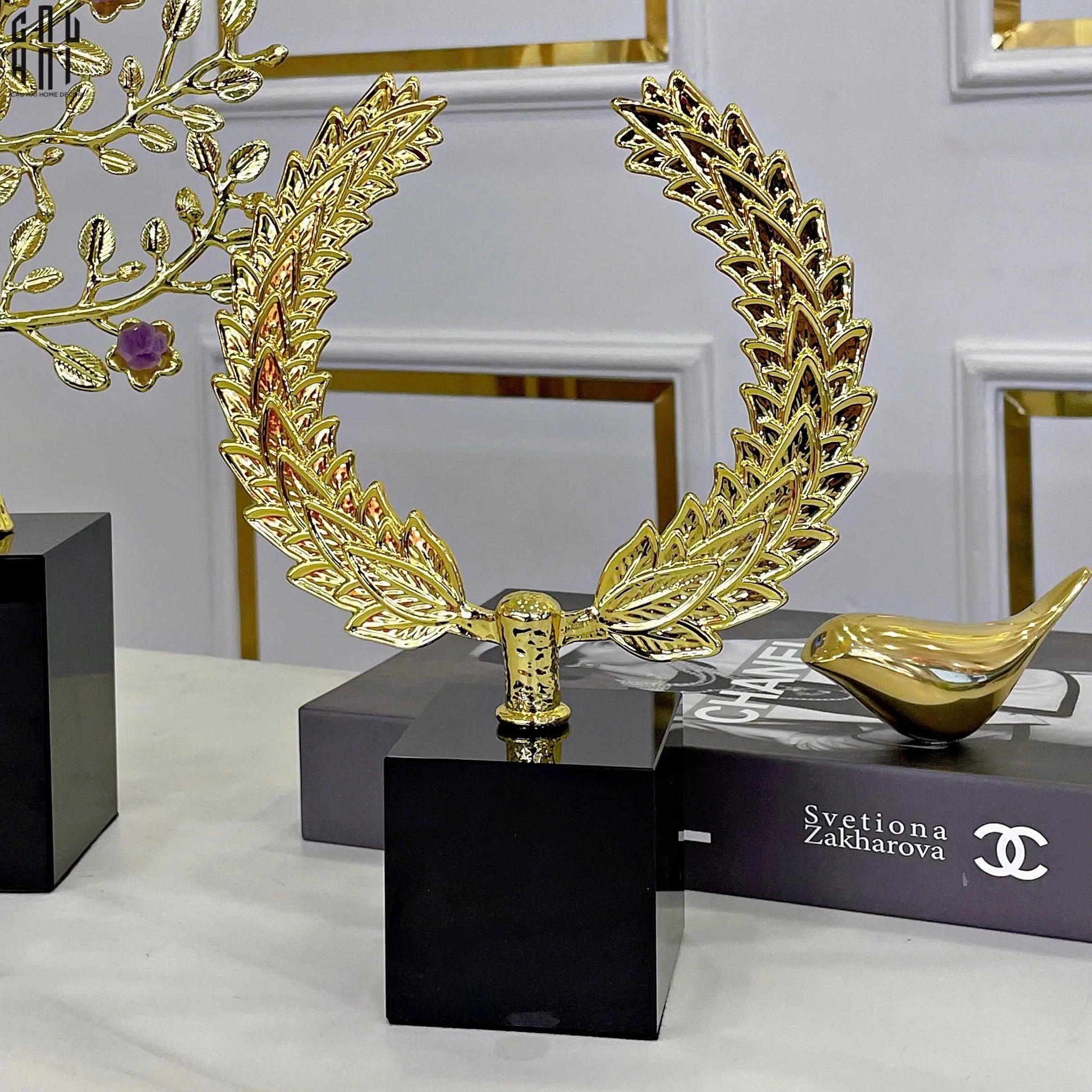 HOME COUTURE - TƯỢNG ĐỒNG GLORY LAUREL CROWN SS25-CẬU HAI HOME DECOR